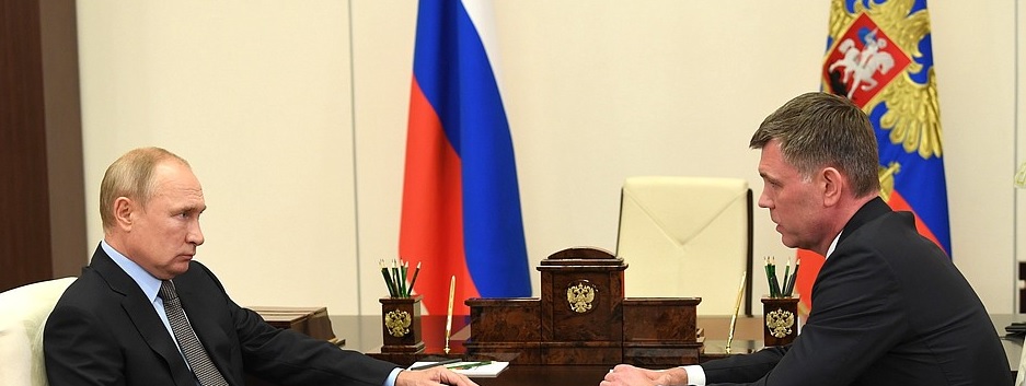 Владимир Путин поручил взять под контроль деятельность коллекторов