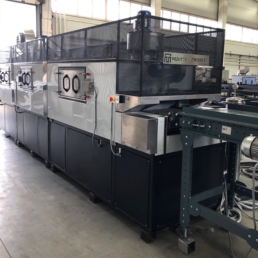 Завод «Мизотти» разработал моечные машины для судостроения