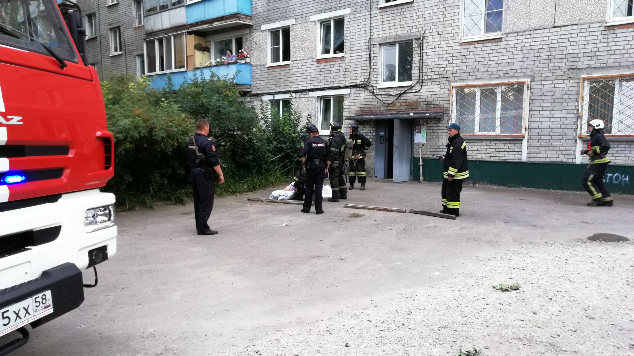 В пятиэтажке на Коммунистической вспыхнул пожар