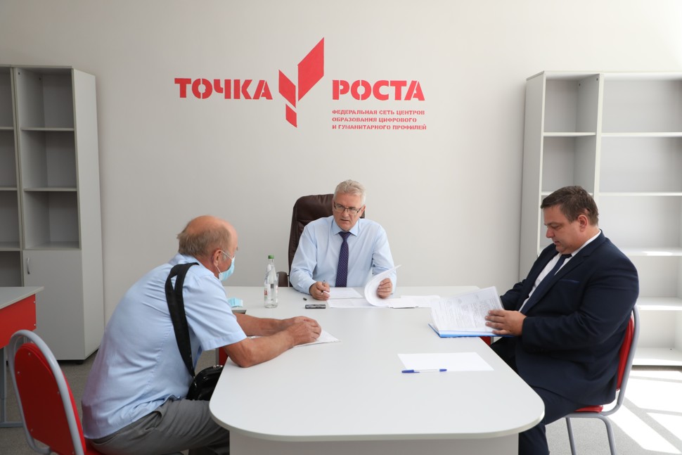 Губернатор Пензенской области поручил отремонтировать крышу бассейна в Сердобске