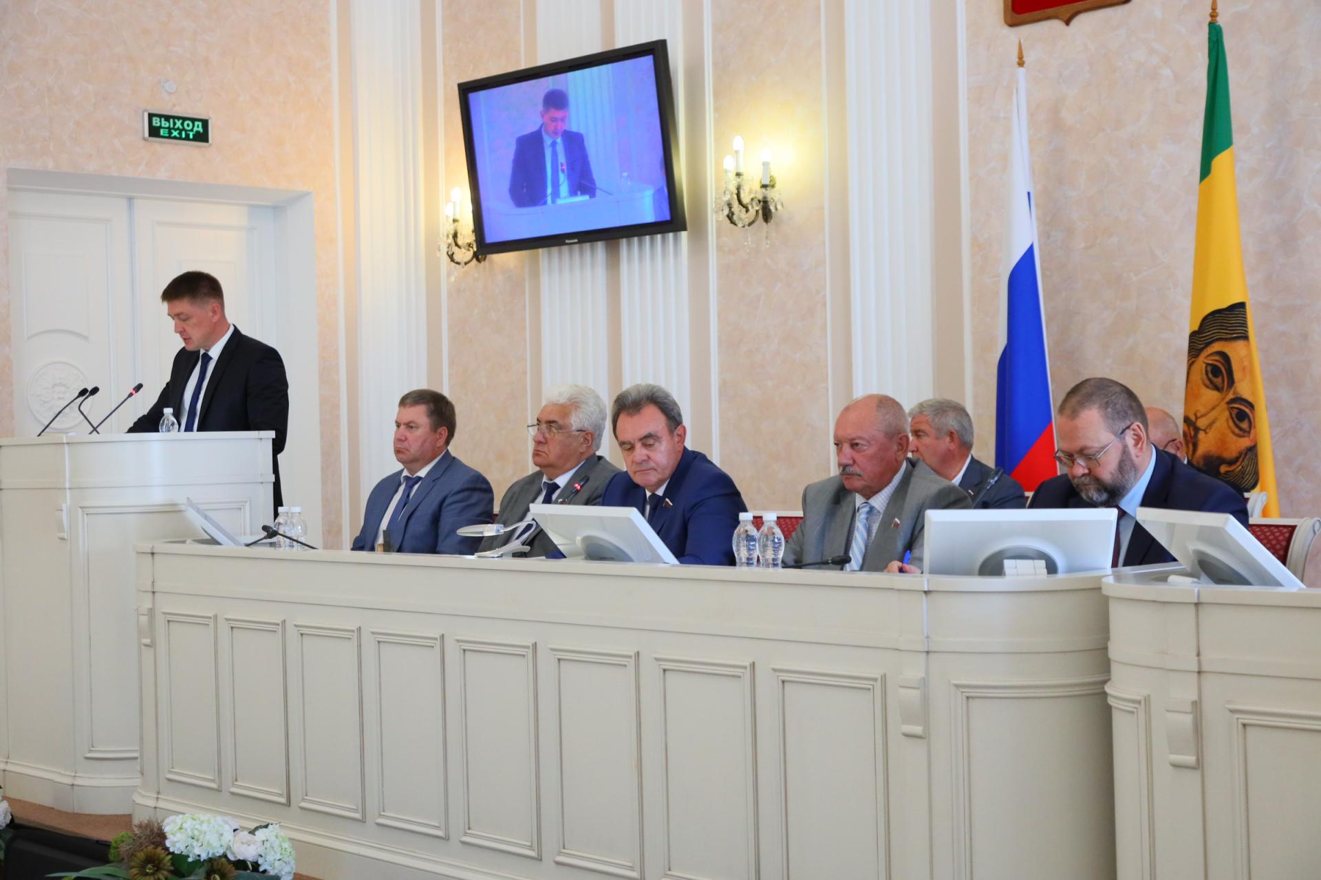 Размер пособия по уходу за ребенком до полутора лет увеличен в два раза