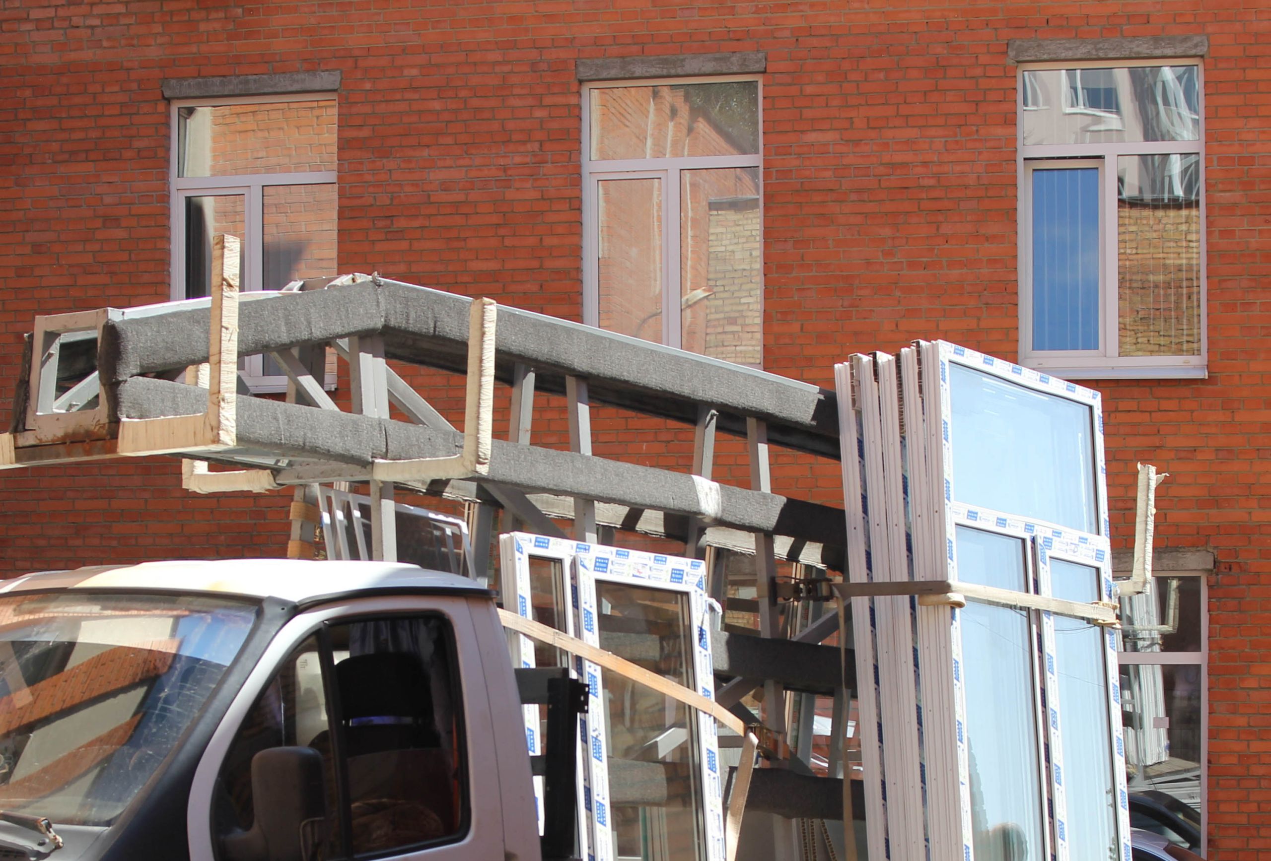 Валерий Лидин помог отремонтировать спортзал, где занимаются люди с ограничениями