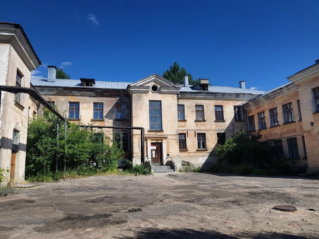 «Похоже на Чернобыль»: житель Пензенской области показал фото больницы