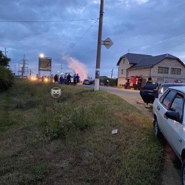 В Пензенской области столкнувшиеся автомобили тушили пожарные