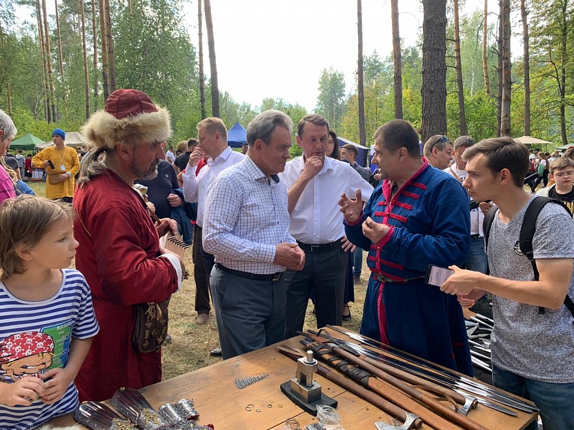 Плетение кольчуги и штурм крепостной стены: Валерий Лидин посетил «перекресток цивилизаций»