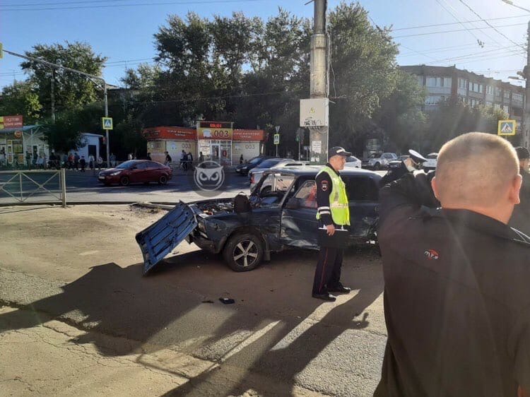 В Пензе пассажир «жигулей» не выжил после столкновения с такси