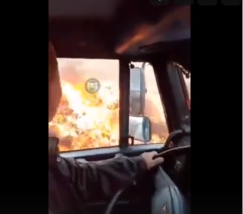 «Чемодановка горит»: вспыхнул разбросанный у дороги мусор