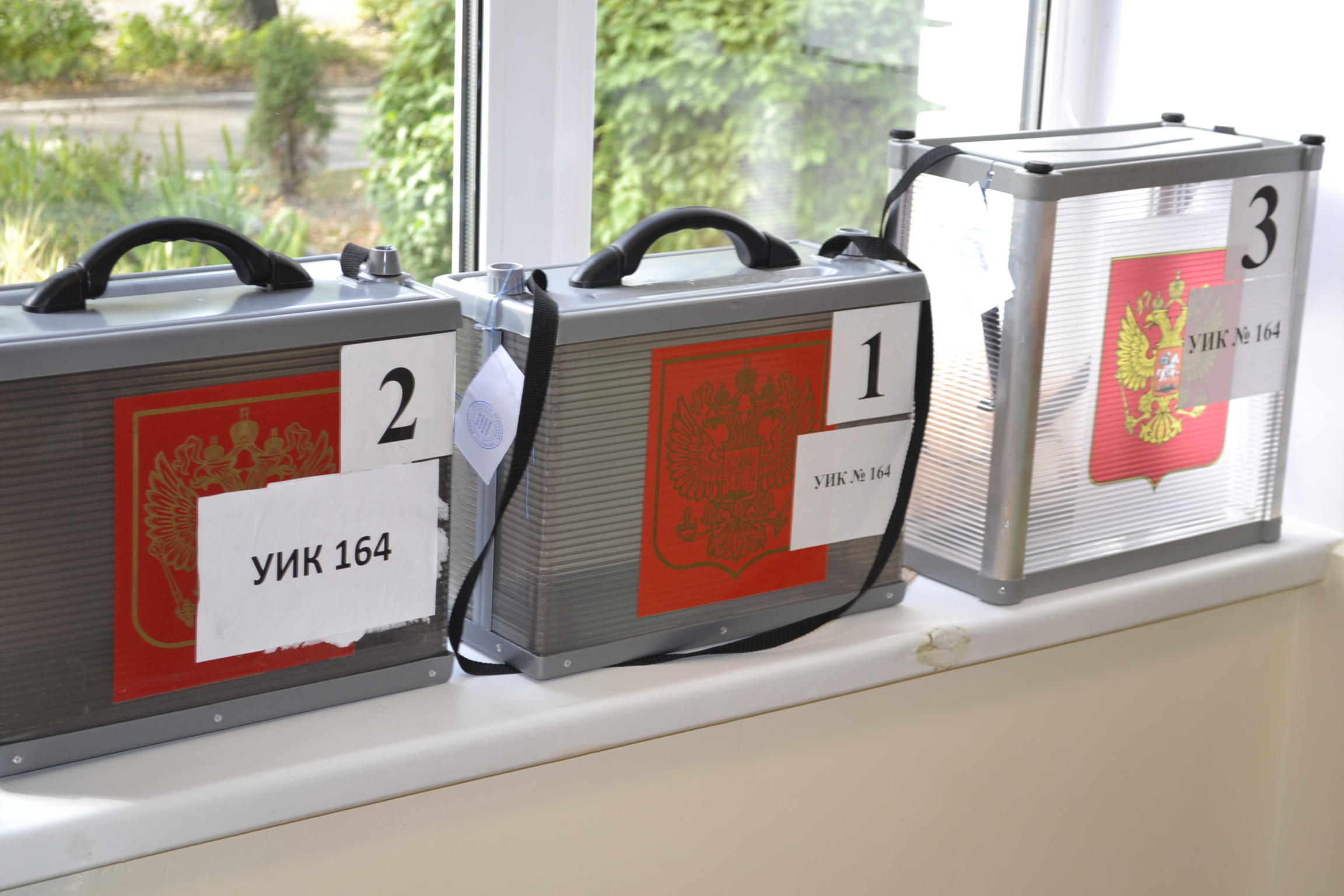 Победу на выборах во всех регионах одержали ставленники Кремля