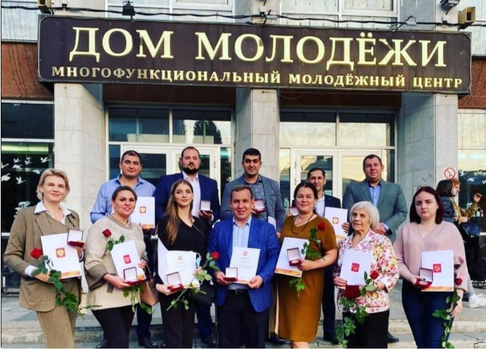 Ольга Изранова получила медаль от Владимира Путина за участие в волонтерской акции #МыВместе