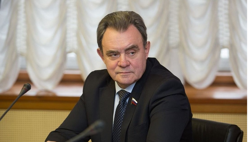 Валерий Лидин: "6470 учителей Пензенской области получили надбавки за классное руководство"