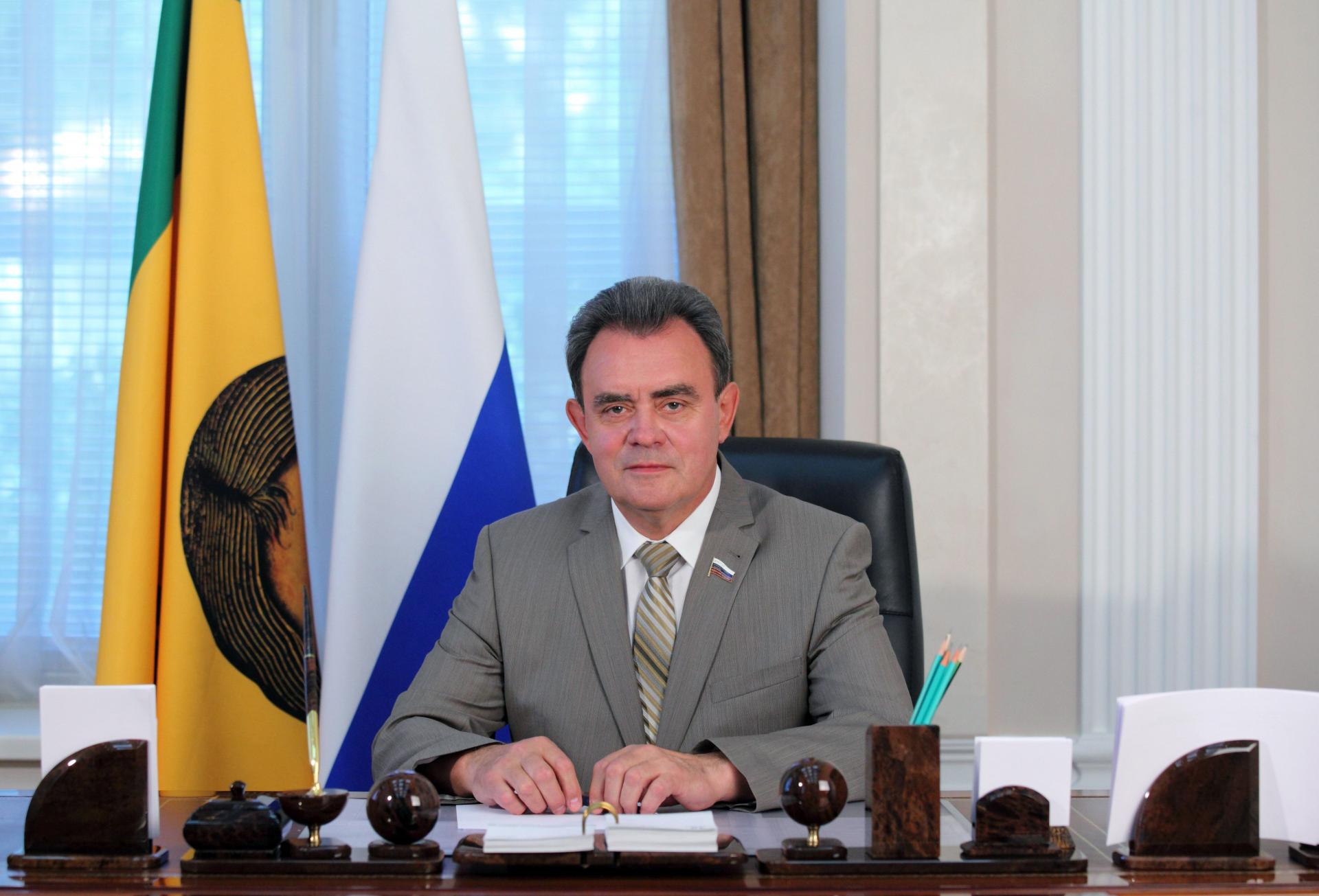 Валерий Лидин поздравил жителей Пензенской области с Днем пожилых людей