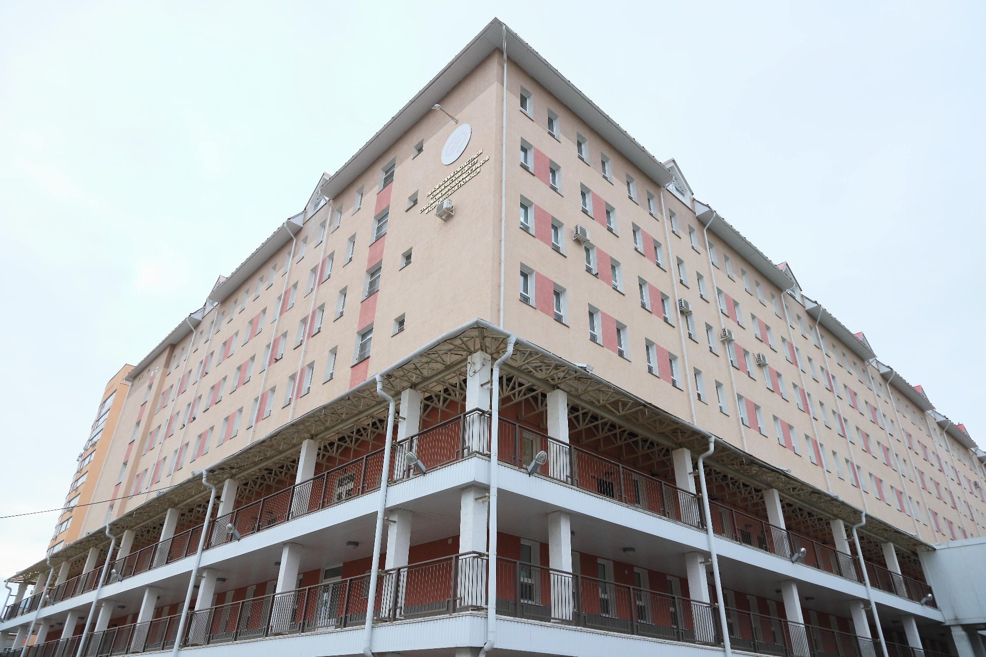 Медики из пензенского центра спецвидов медпомощи получили продуктовые наборы