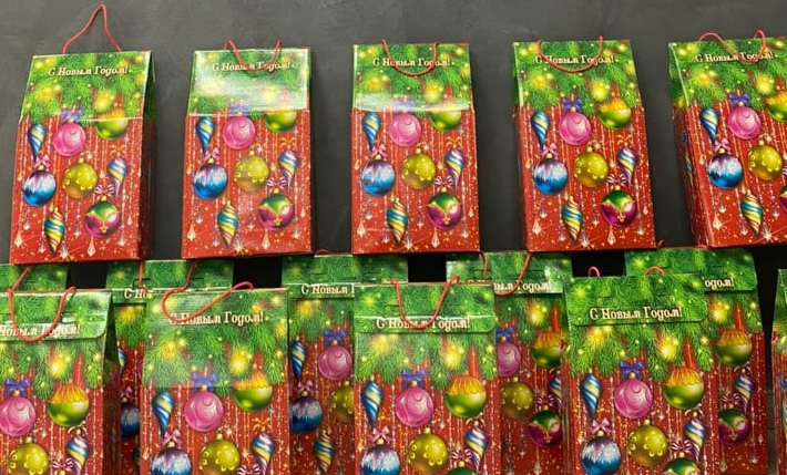 «Мизотти» организовал новогодние поздравления для детей