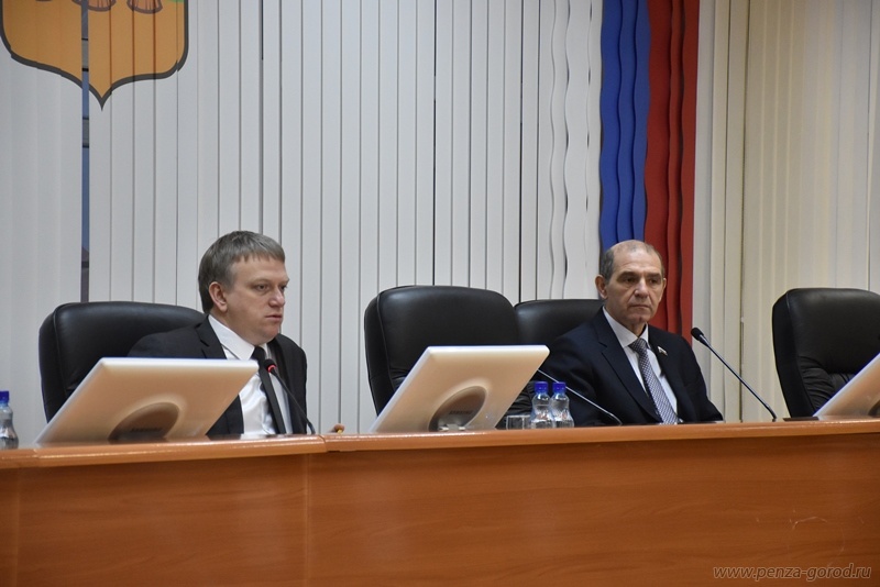 В Пензе возле медучреждений появятся дополнительные места для парковки