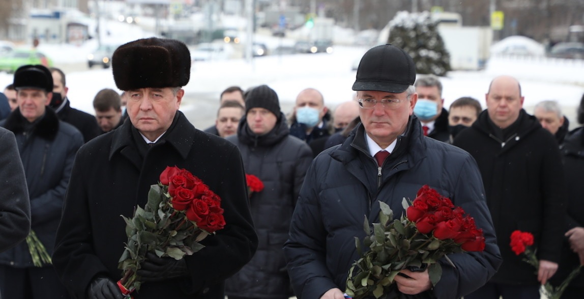 В Пензе посол Республики Беларусь возложил цветы к Вечному огню