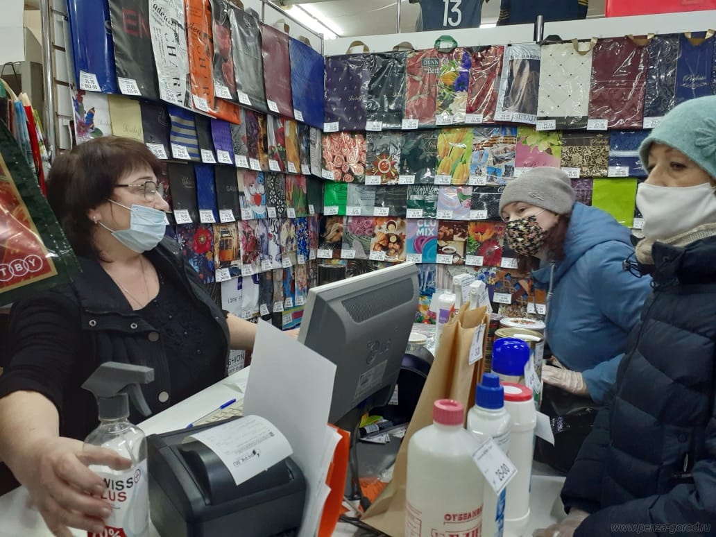 В Пензе продолжают штрафовать людей без масок