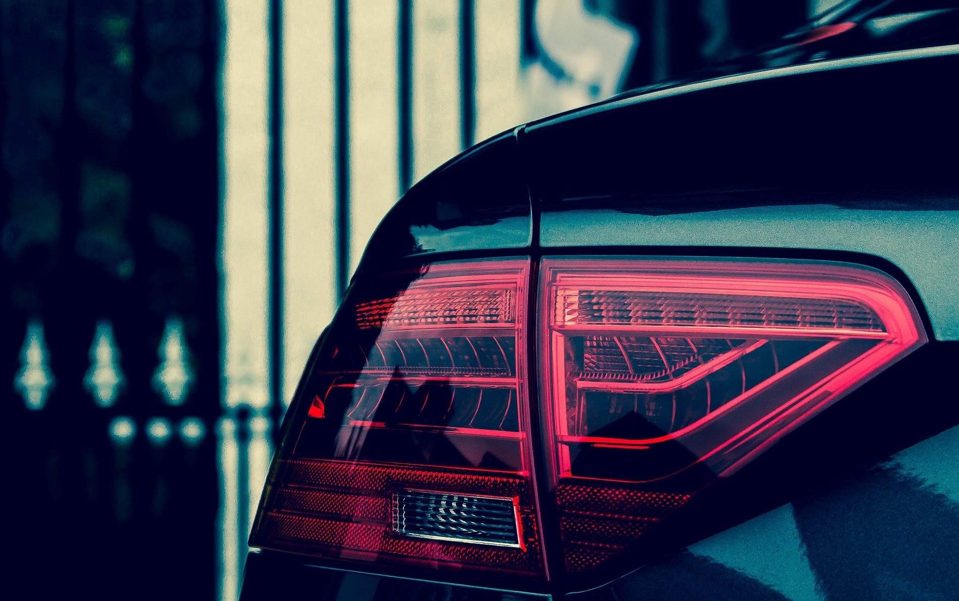 Пензячка поблагодарила незнакомца на черной машине за чудесное спасение