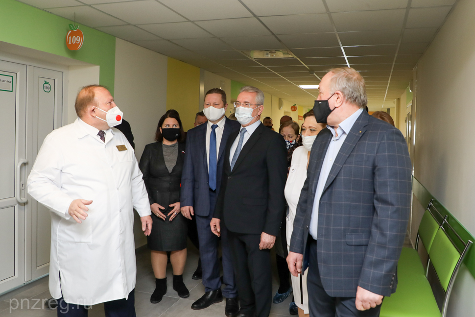 Союз женщин помог с покупкой мебели в новую детскую поликлинику