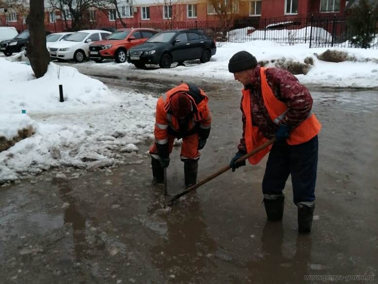 Жителям Пензы объяснили, куда обращаться в случае подтоплений