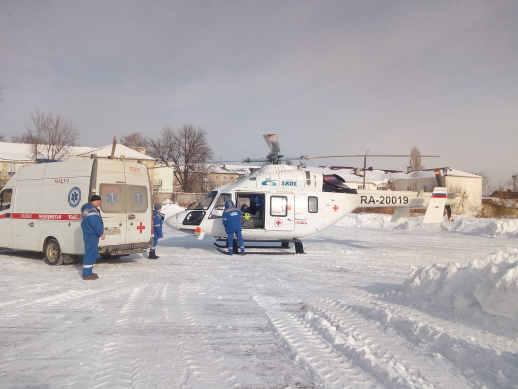 Вертолеты санавиации доставили в Пензу тяжелых пациентов