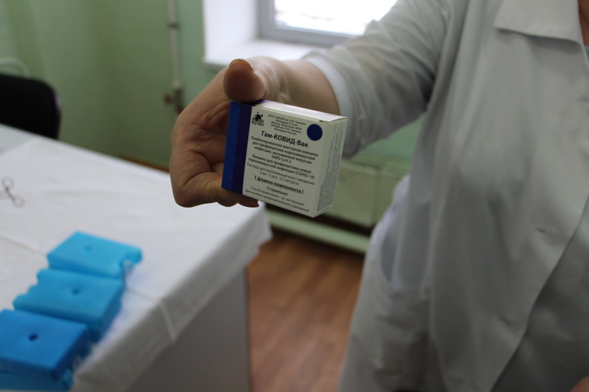 Переболевшим коронавирусом назвали лучшее время для вакцинации