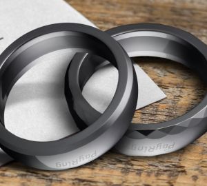 Братство кольца: 70% владельцев платежных колец от Россельхозбанка отдали предпочтение классическому черному цвету