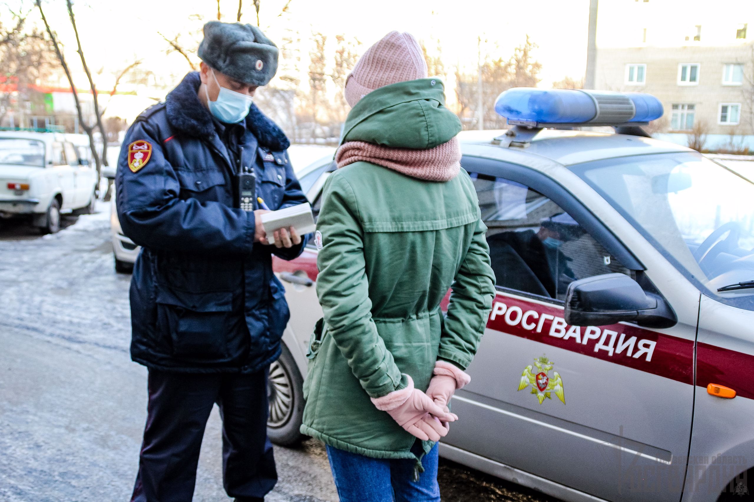 В Пензе разъяренная 19-летняя девушка устроила дебош в магазине