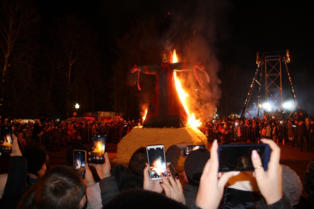 В Пензе на Масленницу чучело Зимы сожгут несколько раз