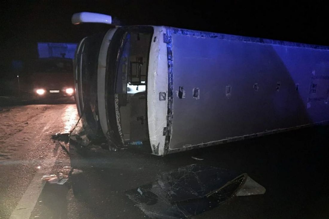 Двое пассажиров перевернувшегося автобуса «Москва-Пенза» оказались в реанимации