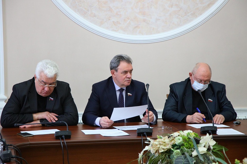 Валерий Лидин объяснил, почему перенесли дату сессии Заксобра