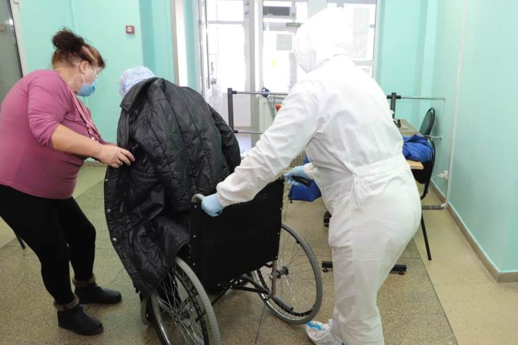 В Пензе медики спасли от коронавируса 104-летнюю пациентку