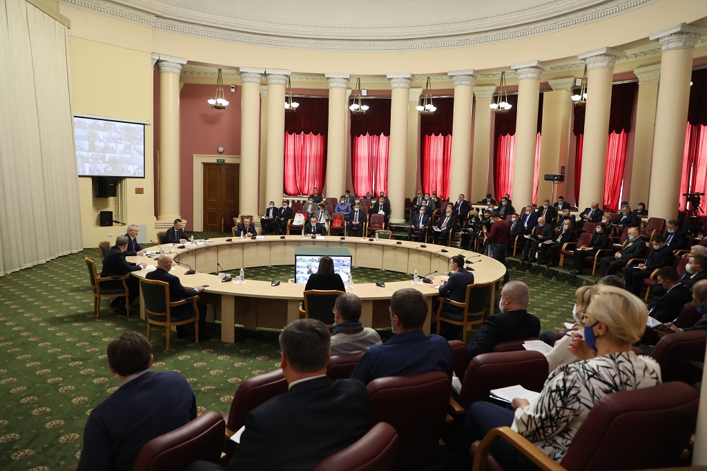 Губернатор поставил аграриям Пензенской области задачу сохранить лидирующие позиции