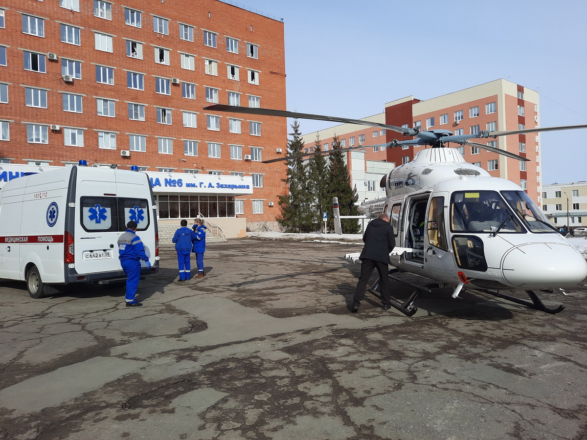 Жителя Кузнецка вертолетом отправили на прием к кардиологу
