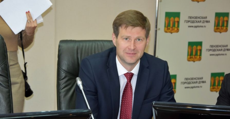 Борис Панин призвал мэра сделать выводы по итогам слабой работы по уборке дорог зимой