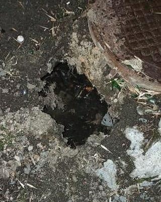 Яма на Краснова: в Пензе администрация ищет собственника