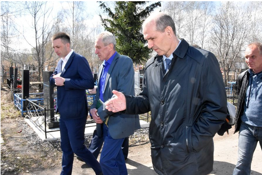 Владимир Мутовкин оценил состояние Восточного кладбища