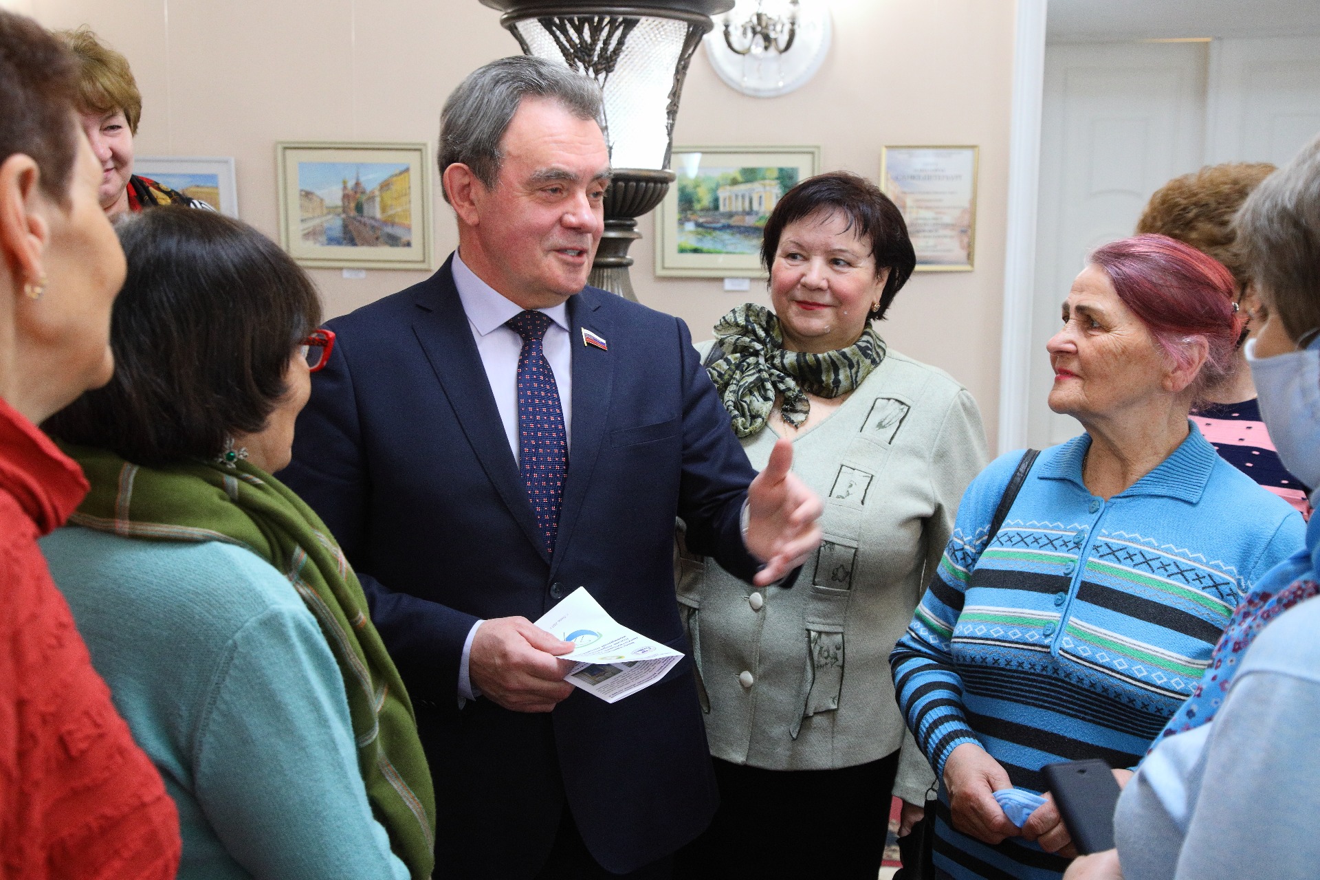 Пензенские любители скандинавской ходьбы дошли до председателя Заксобра Валерия Лидина