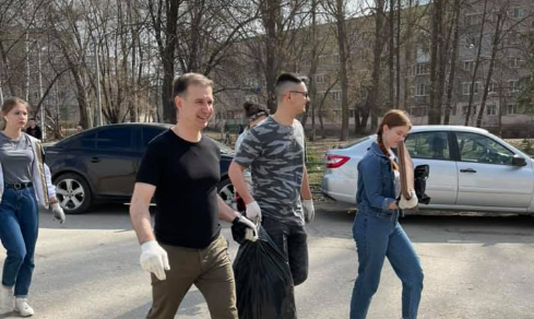 Иван Краснов поблагодарил пензенцев, присоединившихся к субботнику