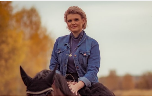 Ольга Изранова приняла участие во флеш-мобе от журнала "Forbes"