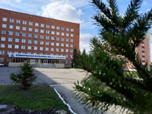 Восемь детей, госпитализированных после отравления хлором, остаются в больницах