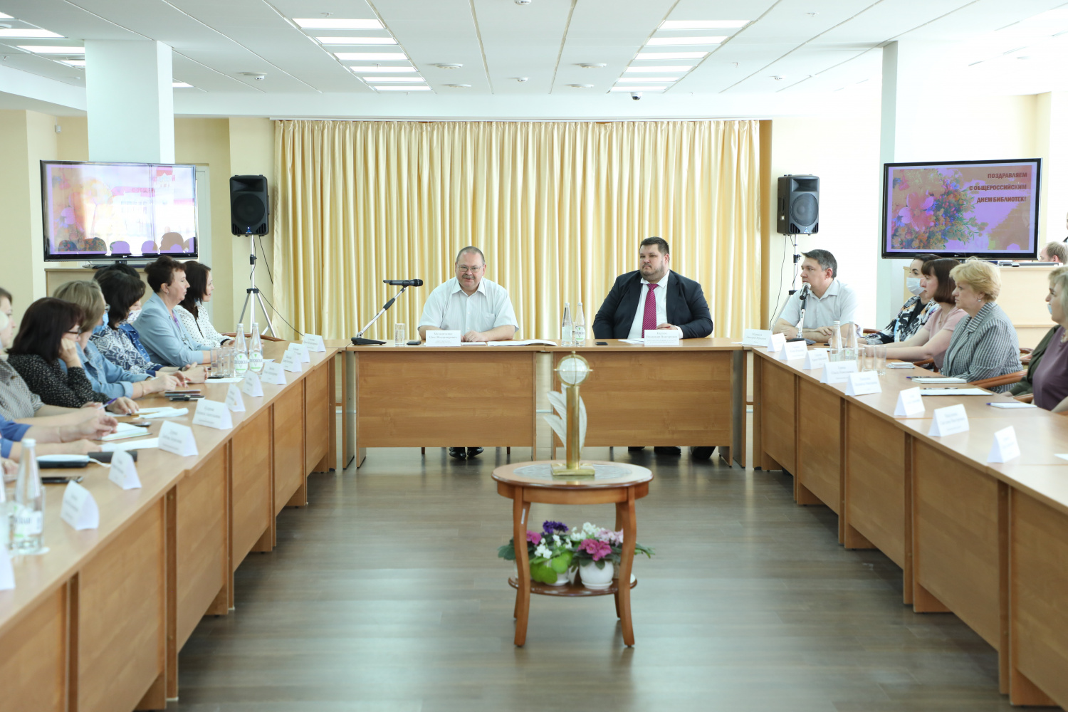 Олег Мельниченко рассказал о своих любимых книгах