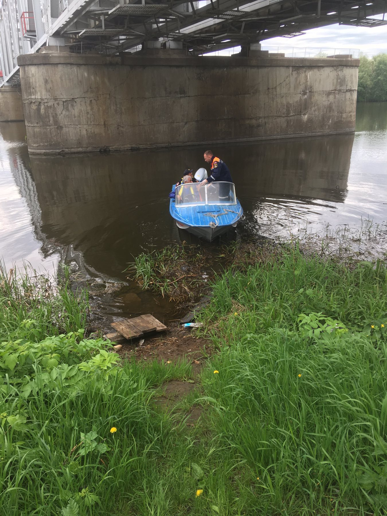 Следователи рассказали, кто утонул в Суре