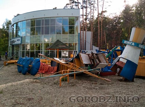 Зареченцев интересует судьба здания, которое портит облик парка