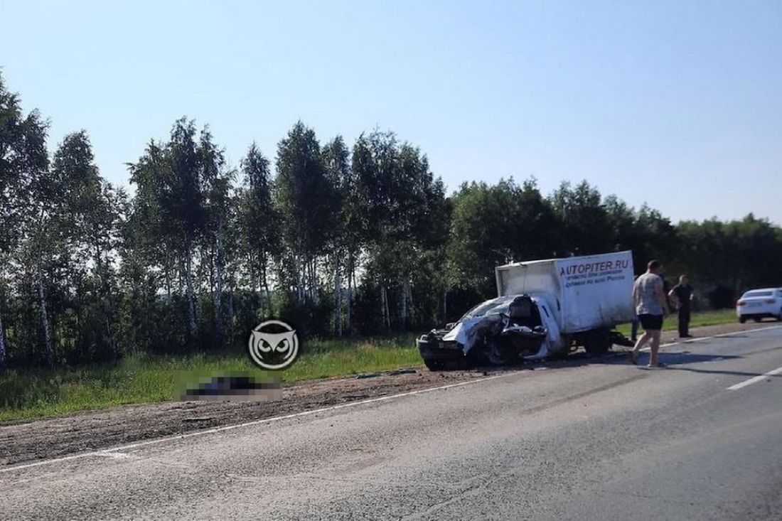 Очевидцы сообщили о смертельной аварии на саратовской трассе