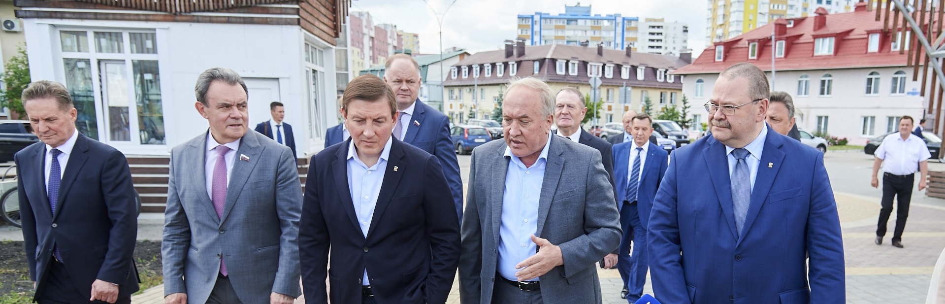 Андрей Турчак пообещал поддержать строительство социальных объектов в Спутнике