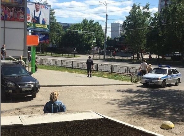 В Пензе у банка на Луначарского оцепили территорию