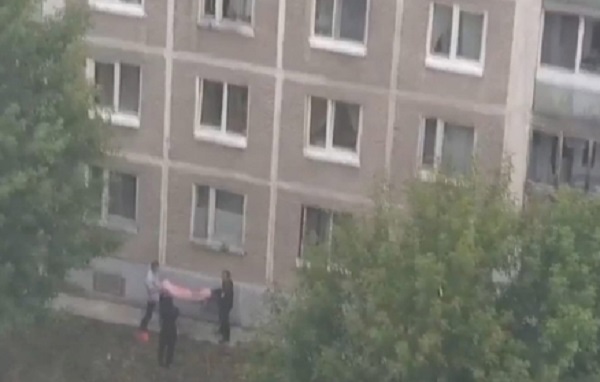 Спасение малыша подробно описали в социальных сетях