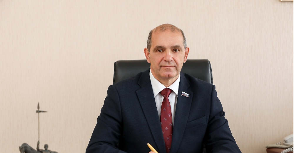 Владимир Мутовкин поздравил пензенцев с Днем соцработника