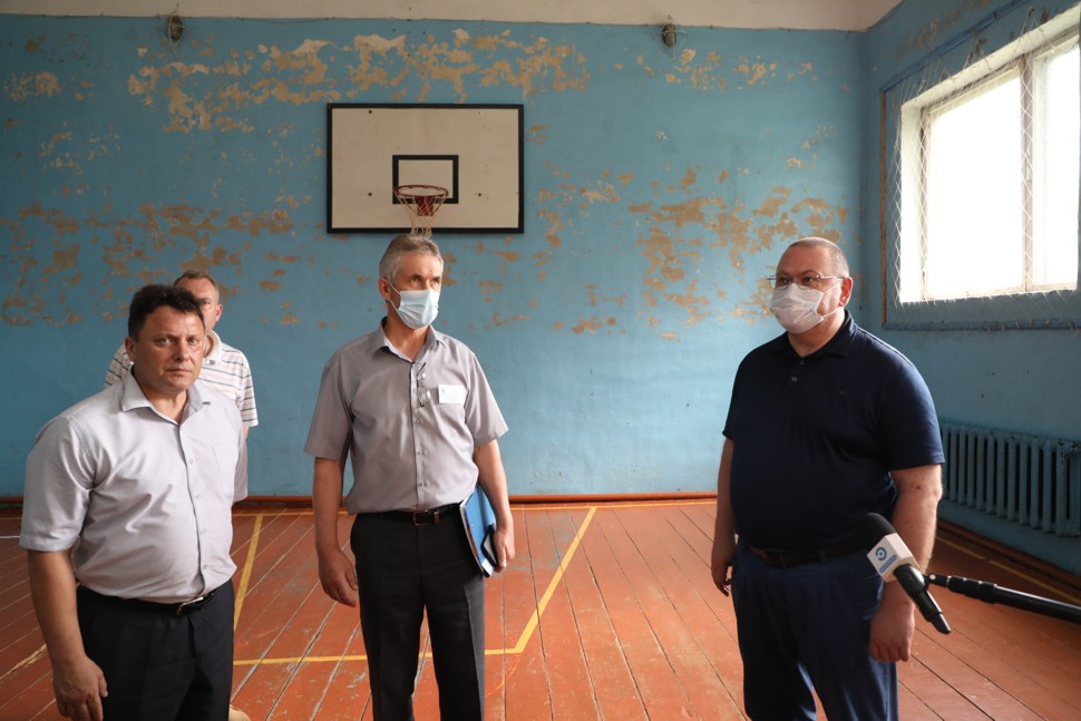 Олег Мельниченко распорядился за два года отремонтировать школу в Вадинске