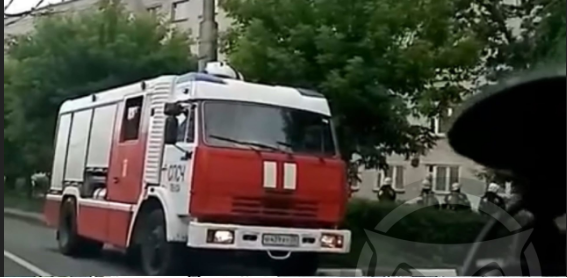 В Пензе горит общежитие строительного института